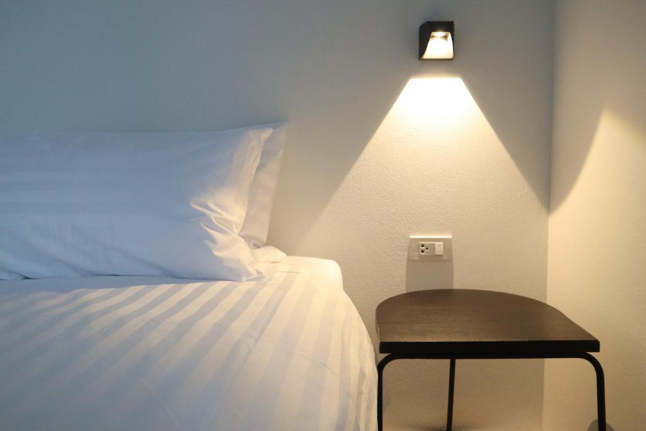Goodnight Poshtel + Free Netflix Hotell Hat Yai Eksteriør bilde