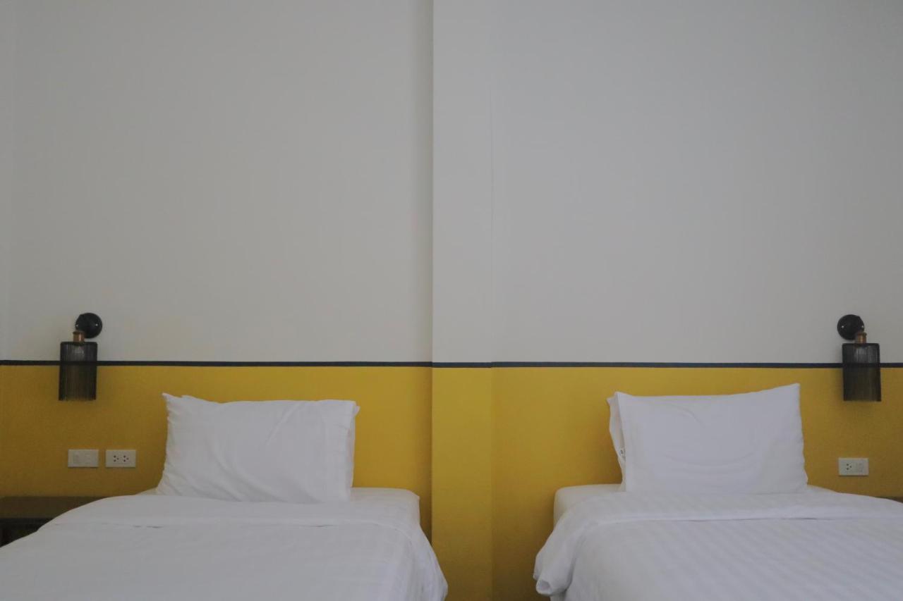 Goodnight Poshtel + Free Netflix Hotell Hat Yai Eksteriør bilde